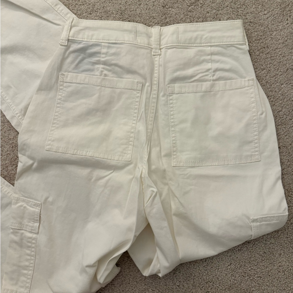 Hollister Cream High-Rise Dad Pants - Picture 4 of 4